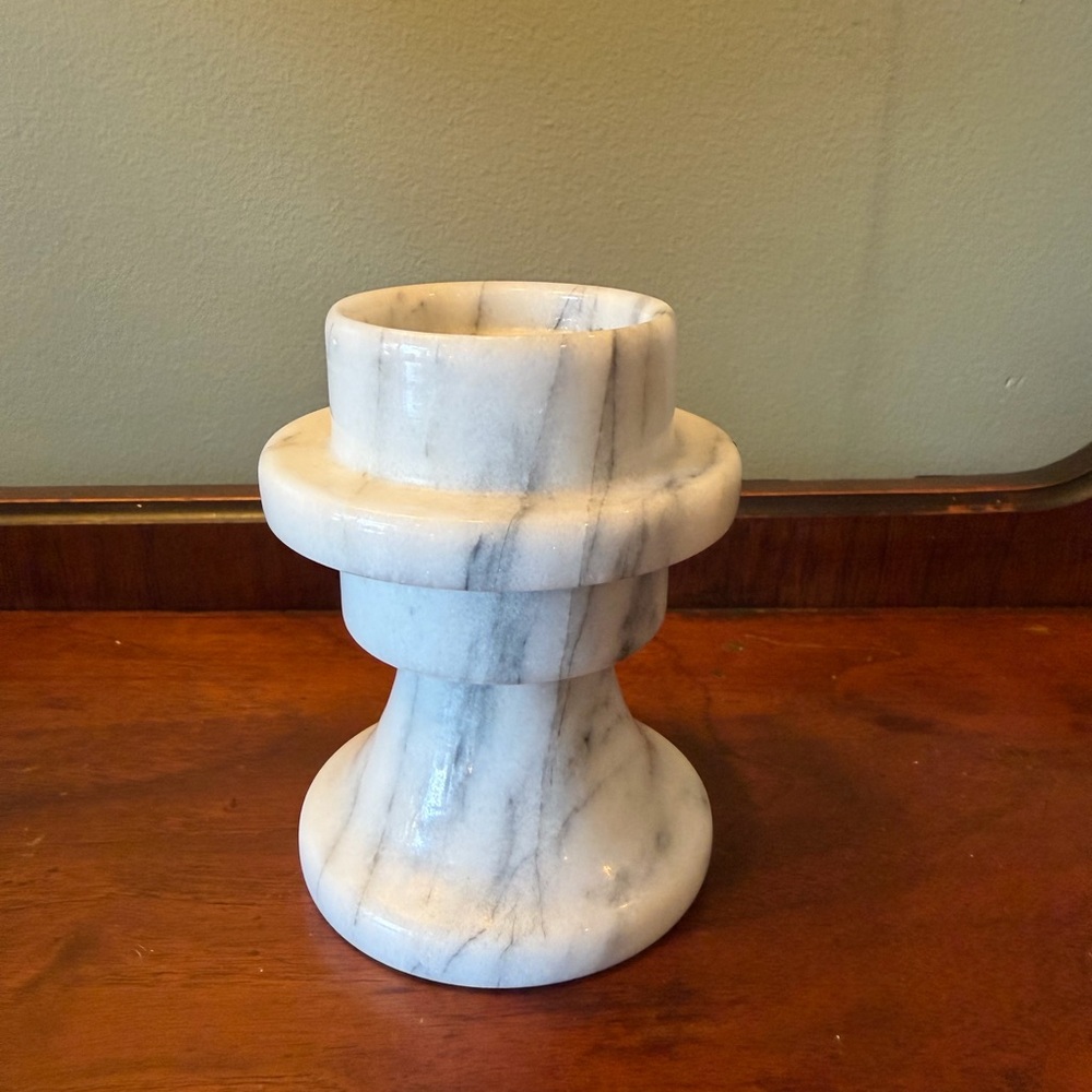 Vintage Gailstyn-Sutton genuine marble pedestal candle holder